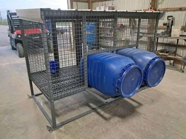 Small 2-Bay Dog Kennel with Barrel Dog Houses
