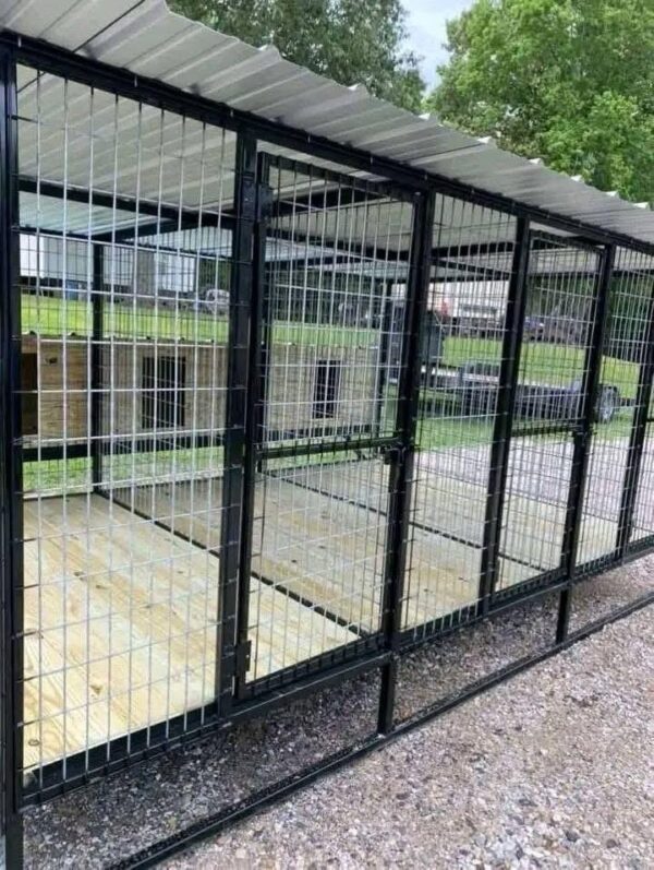 Standard Three-Bay Dog Kennel with Insulated Wooden Dog Houses - Image 2