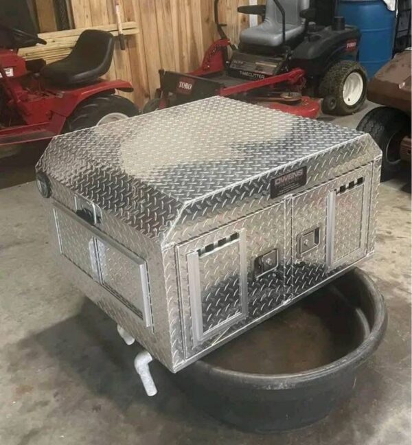 Owens Two-Hole Dog Box for Small Truck - Image 3